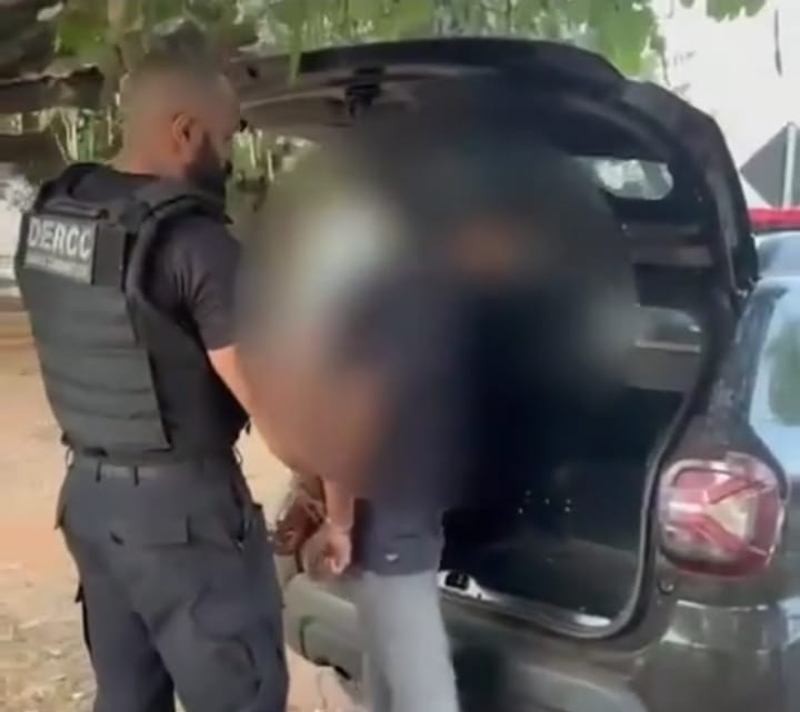 Polícia Civil de Goiás prende homem em flagrante por posse de imagens de exploração sexual infantil e tentativa de aliciamento da filha